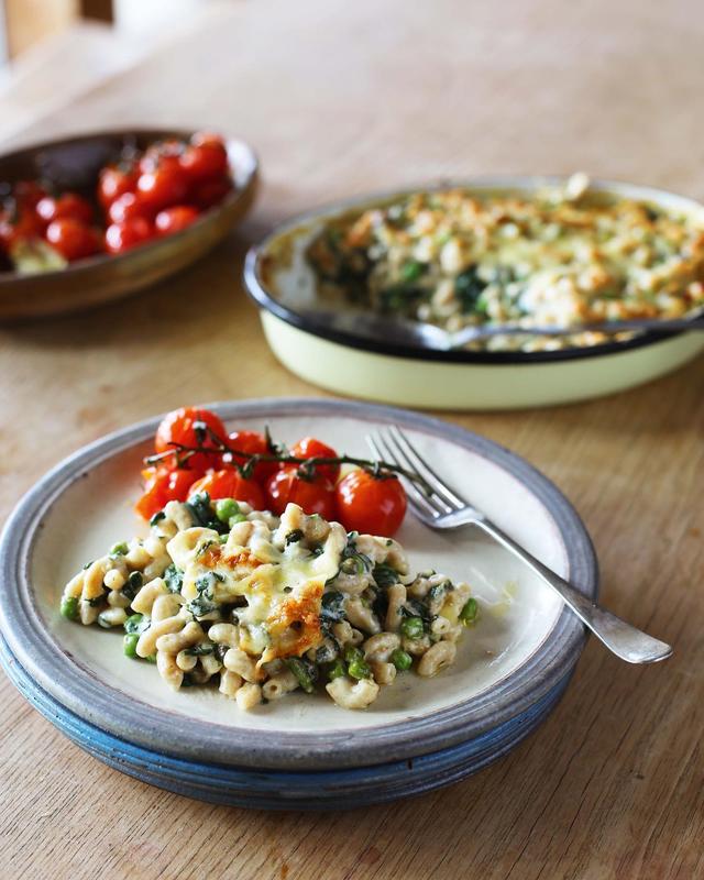 Macaroni cheese, peas and greens River Cottage