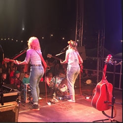 festival-152300835633175921